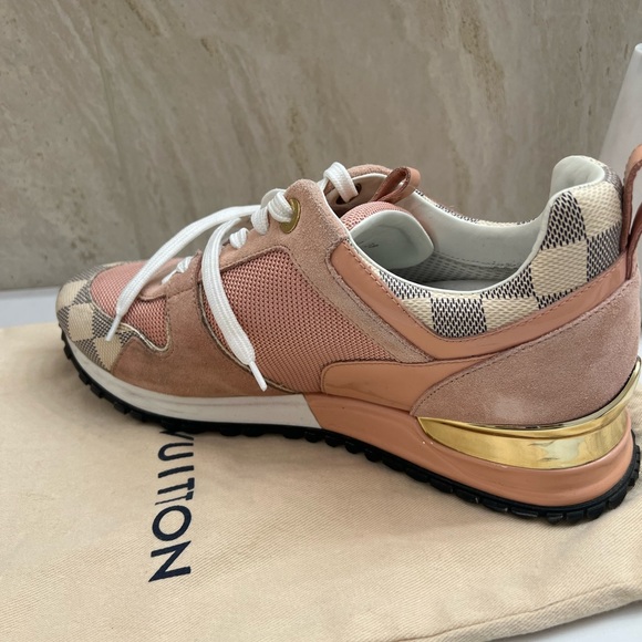 Original  Louis Vuitton Suede Damier Azur Run Away Sneakers Pink - Picture 4 of 7